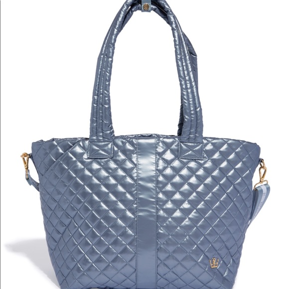 Oliver Thomas x Peloton Kitchen Sink Tote Ice Queen - Picture 2 of 9